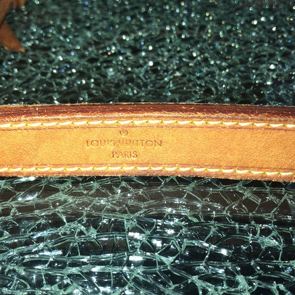Louis Vuitton Noe Monogram Shoulder Bag Brown - Picture 3 of 4